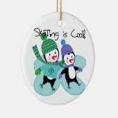 ペンギンのスケートで滑ることは涼しいです セラミックオーナメント (右)