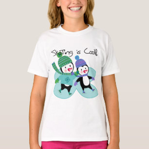 ペンギンのスケートで滑ることは涼しいです Tシャツ
