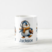 ペンギンのフットボール少年 冬 コーヒーマグカップ (中央)