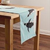 ペンギンのペア ショートテーブルランナー (インサイチュ)