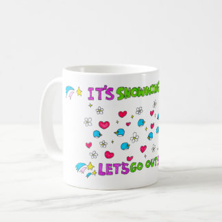 ペンギンの雪が降る今日は外に出よう コーヒーマグカップ