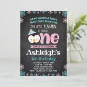 ペンギンの1歳誕生日招待状 黒板 招待状 (スタンド正面)