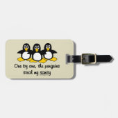 ペンギンは私の正気を盗みます ラゲッジタグ (正面横)