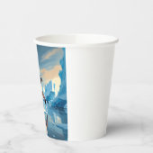 ペンギンをテーマにした 紙コップ (左)