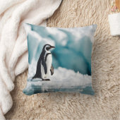 ペンギンオンアイスバーグ クッション (ブランケット)