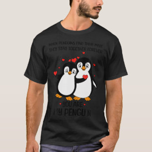 ペンギンカップル恋人マッチングハートデイハッピーヴァル Tシャツ