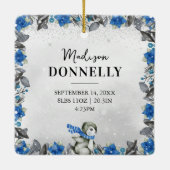 ペンギンモノグラムベビー統計初めてのクリスマス セラミックオーナメント (裏面)