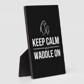 ペンギン保が落ち着いて歩き回る フォトプラーク (側面)