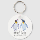 ペンギン名前をカスタムする結婚のカップルのギフトキーチェーン キーホルダー (正面)