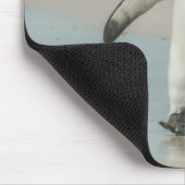 ペンギン歩くオンビーチ マウスパッド (コーナー)