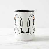 ペンギン皇帝と息子恋しく思の母 マグカップ (中央)