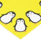 ペンギン誕生日パーティー テーブルクロス (アングル)