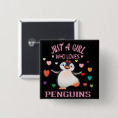 ペンギンTシャツのトラック運転手ハが大好きな女の子 缶バッジ (正面&裏面)