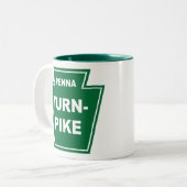 ペンシルバニアのターンパイク ツートーンマグカップ (正面左)