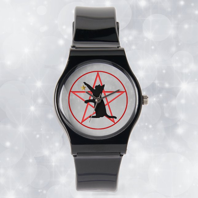 ペンタグラムでスターレッドにリーチする魔女ブラックキャット 腕時計 (Black Cat reaching for gold star on light grey with red pentagram and circle on black ladies watch.)