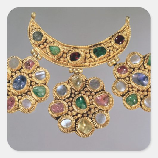 ペンダント付き三日月形のネックレス スクエアシール (正面)