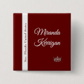 ページントサッシボタンピン |赤い背景クラウン 缶バッジ (正面)