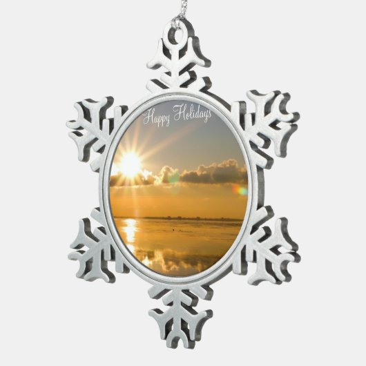 ペータークリスマスオーナメントと冬のビーチ スノーフレークピューターオーナメント (右)