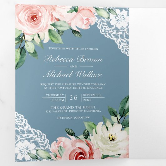 ペーチェの花のレースとダスティーブルーのウェディングQRコード 三つ折り招待状 (内部最初)