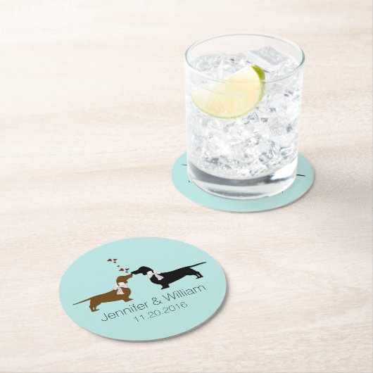 ペーパーコースターを結婚している愛情のあるダックスフント ラウンドペーパーコースター (インサイチュ)