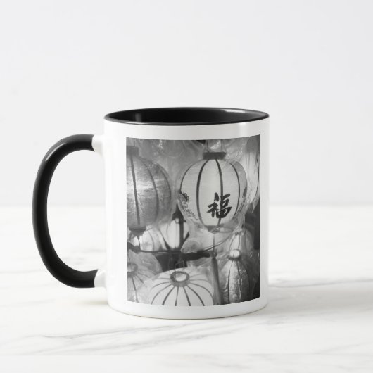 ホイアンベトナム、ランタン マグカップ (左)