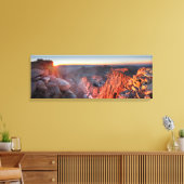 ホイットニー山とピナクルスの日の出 – ジョン・ミュアトレイル キャンバスプリント (インサイチュ (リビング))