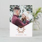 ホイルジョイスノーフレークオーバーレイホリディフォトカード 箔招待状 (立ち正面)