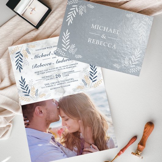 ホイル実在ダスティブルーブランチ結婚式招待状 箔カード