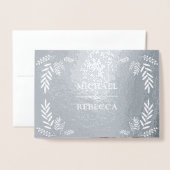 ホイル実在ダスティブルーブランチ結婚式招待状 箔カード (封筒付き正面)