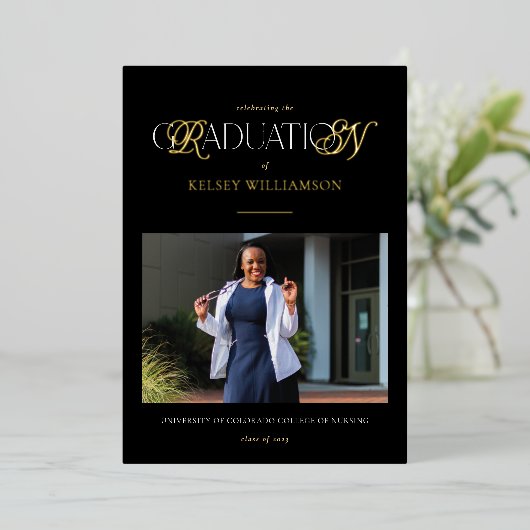 ホイルRN看護学位の卒業発表 箔招待状 (立ち正面)