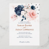 ホイ実在ルネイビーブルーと赤面ピンクフローラ結婚ズ 箔招待状 (正面)