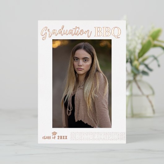 ホイ実在ル卒業モダン写真パーティーBBQ 箔招待状 (立ち正面)
