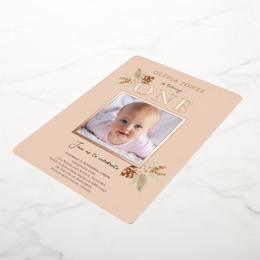 ホイ実在ル、フローラの最初の誕生日の招待状で桃 箔招待状 (回転した状態)