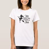 ホウキに乗った魔女のハロウィン Tシャツ (正面)