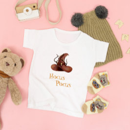 ホカスポカスウィッチハットハロウィン不気味キッズ Tシャツ