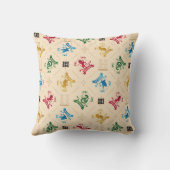 ホグワーツ華美™ハウスクレストパターン クッション (裏面)