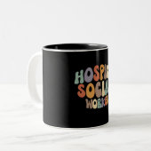 ホスピスソーシャルワーカ誇りを持ったーキャリア ツートーンマグカップ (正面左)