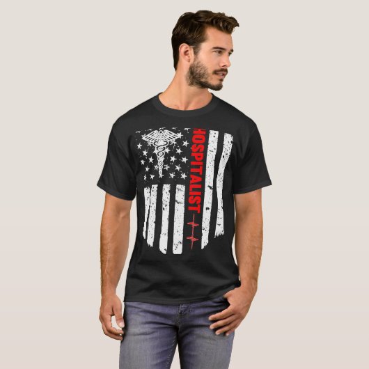 ホスピタリストのアメリカ国旗の愛国的医療ギフト Tシャツ (正面フル)