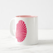 ホタテガイ貝殻ブロックプリント、コーラルピンクとホワイト ツートーンマグカップ (正面左)