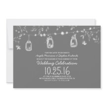 ホタルがメイスンの輝きを素朴結婚に照らす