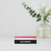 ホッはっきりしたトモダン・ピンクとブラックストライプの スキニー名刺 (スタンド正面)