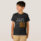 ホッカスポキュスハロウィーン猫の束にすぎない Tシャツ (正面フル)