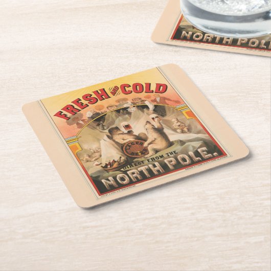 ホッキョクグマはラガービールのマグカップを楽しんでいる スクエアペーパーコースター (アングル)