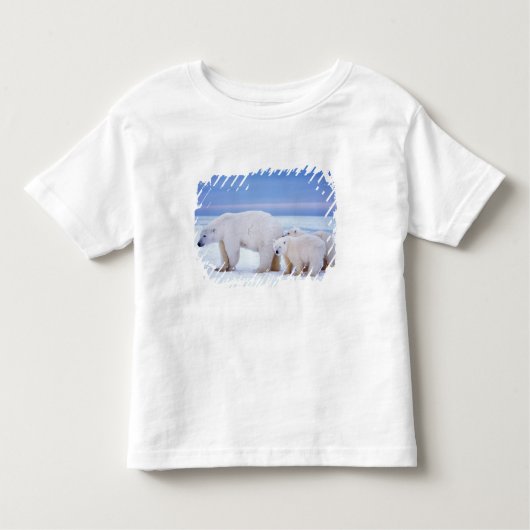 ホッキョクグマは子牛で播種する トドラーTシャツ (正面)