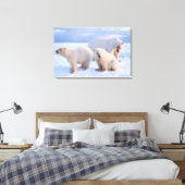 ホッキョクグマは、沿岸のパックアイスに子牛を播種 キャンバスプリント (インサイチュ (寝室))