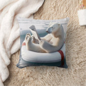 ホッキョクグマ読の新聞 クッション (ブランケット)