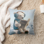 ホッキョクグマ読の新聞 クッション (ブランケット)