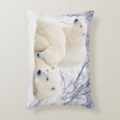 ホッキョクグマ、メスと二匹の子ネコ アクセントクッション (正面(垂直))