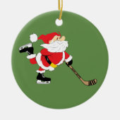 ホッケーのサンタのスケートで滑るのクリスマス セラミックオーナメント (正面)