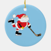 ホッケーのサンタのスケートで滑るのクリスマス セラミックオーナメント (裏面)